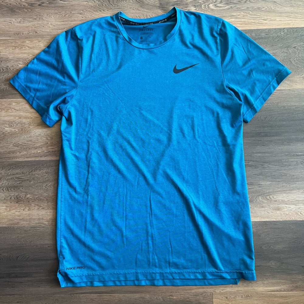 Nike Men's Blue Short Sleeve Tee